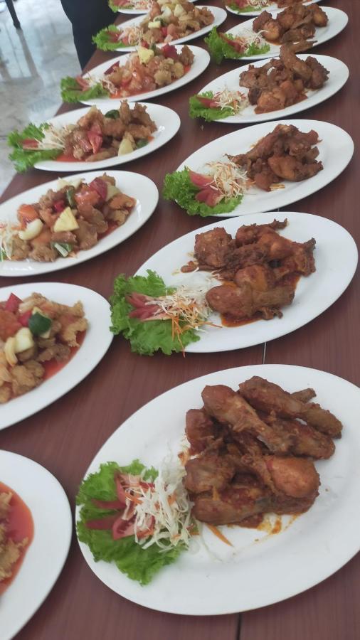Hotel Sofia Juanda Surabaya Сидоарджо Екстериор снимка