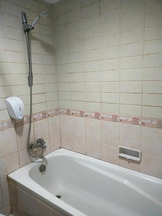 Hotel Sofia Juanda Surabaya Сидоарджо Екстериор снимка
