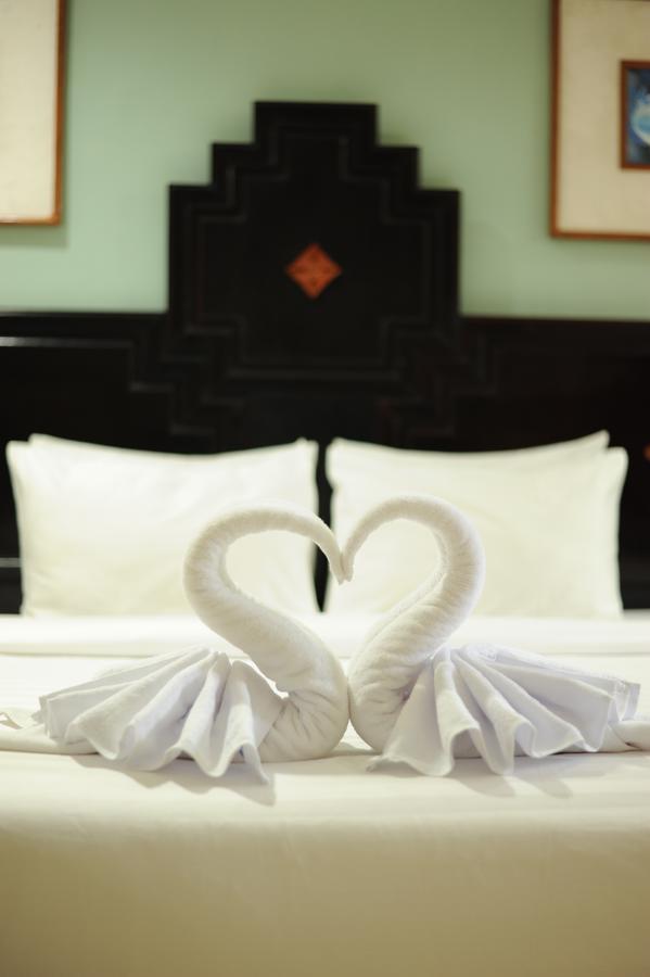 Hotel Sofia Juanda Surabaya Сидоарджо Екстериор снимка